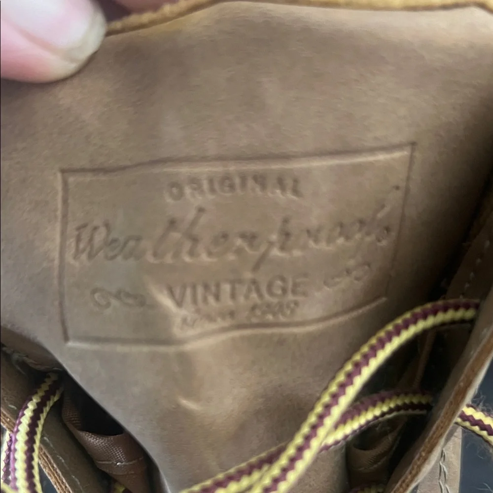 Stylish Tan and Green Boat Shoes‎